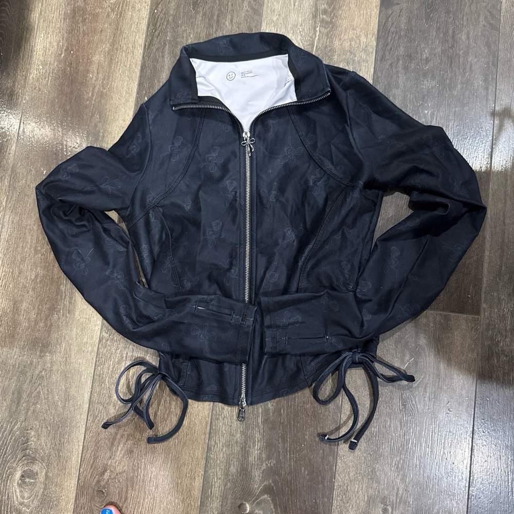 Hollister x Gilly Hicks black zip-up Jacket